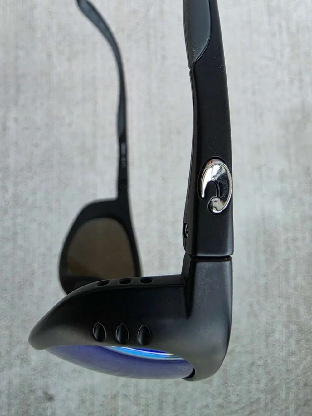 Costa Del Mar Fathom FA11 Blue Mirror Polarized Sunglasses Black w/ Cork Case